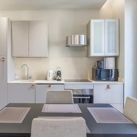 Private Apartment Located In The "Carre D'Or Nice" المظهر الخارجي الصورة